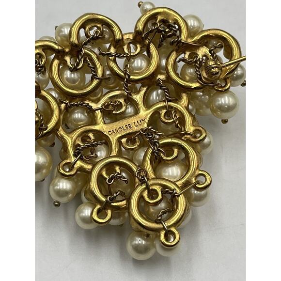 Carolee Vintage Signed Lux Gold Tone Lg Cluster Faux Pearl Crystal Heart Brooch - Picture 8 of 9